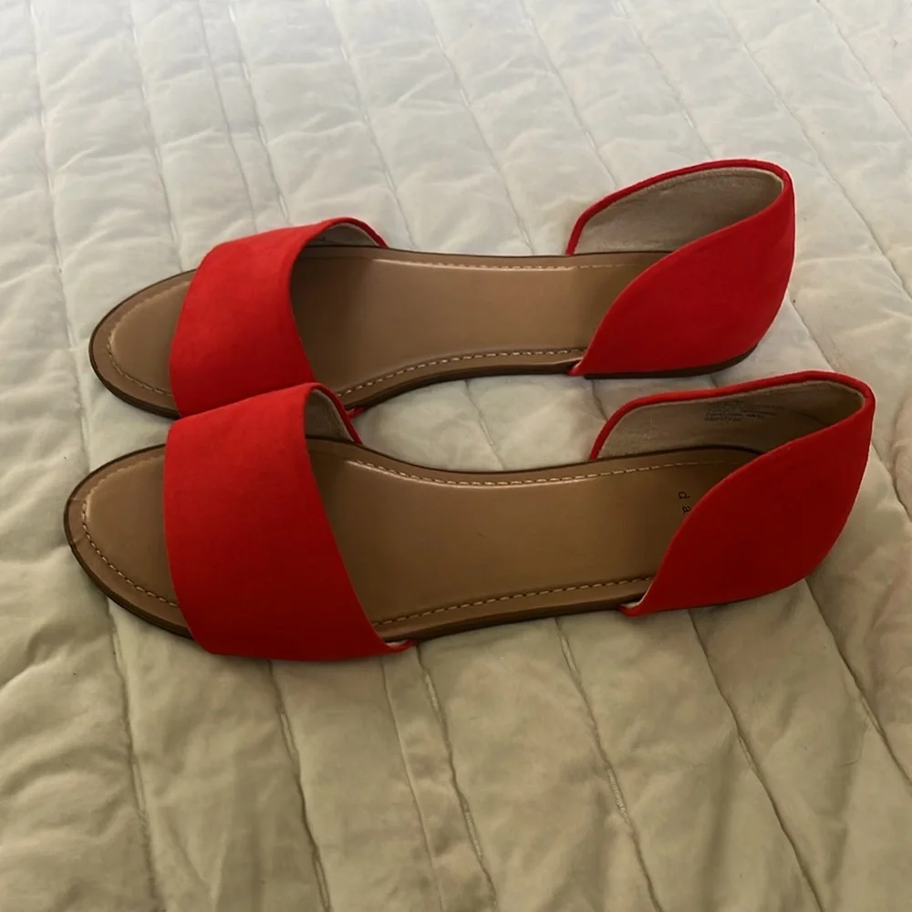 A New Day red sandal - Picture 4 of 5
